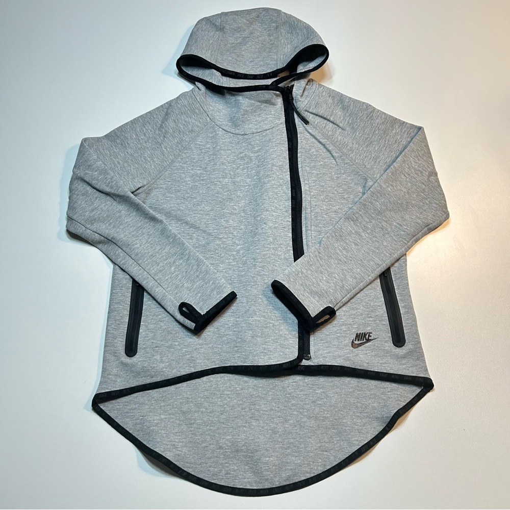 Nike Sportswear Tech Fleece Women's Asymmetric Cape Hoodie Size Small